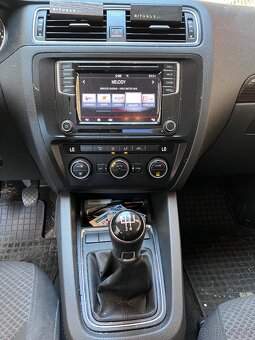 Volkswagen Jetta 2.0tdi 2016 - 7