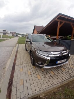 Predaj SUV Mitsubishi Outlander 4x4 - 7