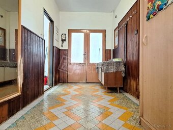 Rodinný dom s dvomi bytovými jednotkami v pokojnej loka… - 7