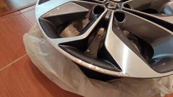 RENAULT MEGANE IV Grand Tour 7,5x18 ET46 5x114,3 403006336R - 7