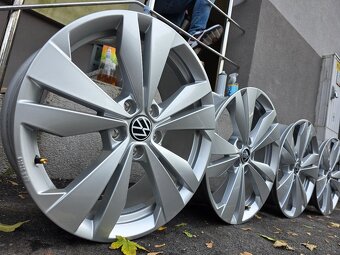 Nove disky VW 5x112 r18 - 7