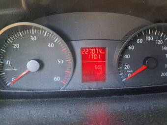 VW CRAFTER 2,5 TDI 120kW - 7