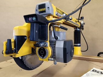 Radiální pila, zkracovací pila, DEWALT DW 722, pokosová pila - 7