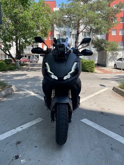 Honda ADV 350 - 7