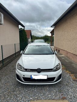 Volkswagen Golf 7 2.0 TDI 110kw - 7