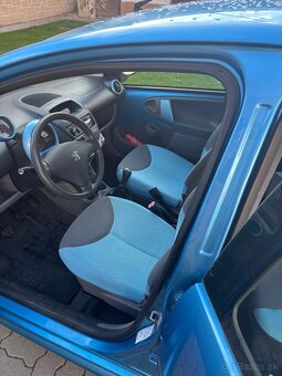 Peugeot 107  1.0. benzín 50kw - 7