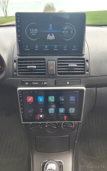 Toyota Avensis Combi 1.6 benzín - 7