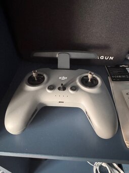 DJI Avata Fly smart Combo + Motion Controller 2 + 2 Battery - 7