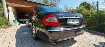 Mercedez-Benz E280 - 7