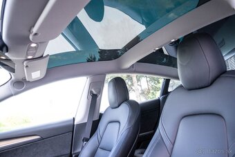 Tesla Model 3 - 7