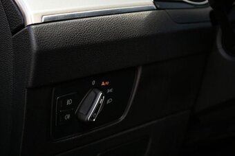 Volkswagen Passat Variant - 7