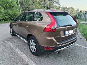 Volvo XC60 2.4D D5 AWD Summum - 7