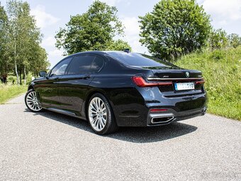 BMW Rad 7 740Li xDrive A/T - 7