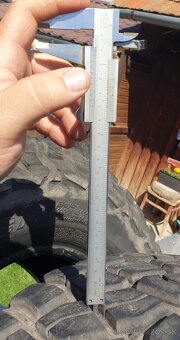 Predám BF-Goodrich KM3 285/70 R17 - 7