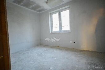 Lepšie bývať v dome ako v byte – RD Boleráz 653 m2 - 7