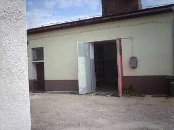 Skladové lodné kontajnery, garáže a plochy - 7