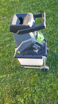 Elektrický záhradný drvič 2500 W - 7
