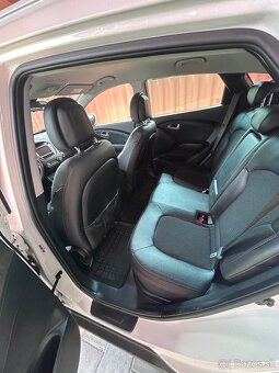 HYUNDAI IX 35 - 7