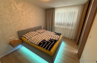 Štýlový - zariadený rodinný dom na prenájom Rovinka 1400,- E - 7