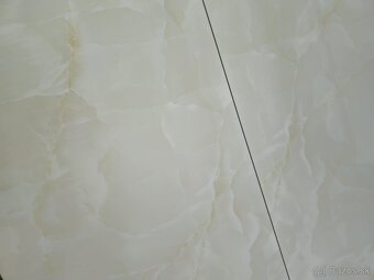 KRÁSNY OBKLAD / DLAŽBA - ÓNYX - 7