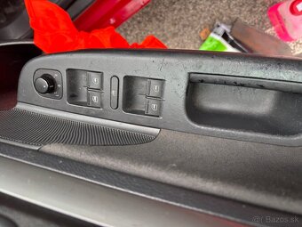 Volkswagen Golf 5 1.9 TDi - 7