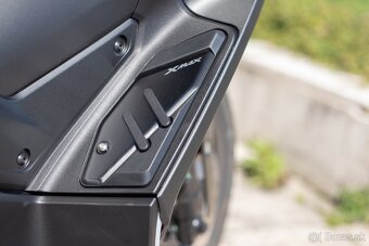 Yamaha XMAX 300 Tech Max model 2025 cena s DPH - 7