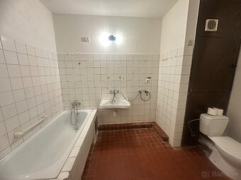 Veľkometrážny 3,5 izbový byt Trenčín - 7