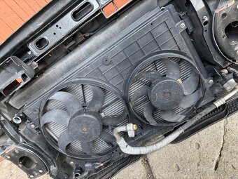 VW touran 1.6 fsi predné čelo - 7
