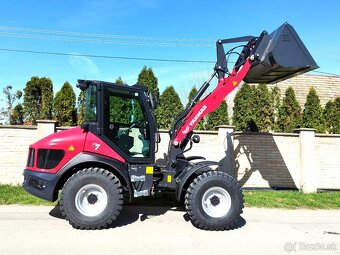 nakladač Yanmar V7 RV2024 nosnosť 1750kg, lopata 0,7 m kub. - 7