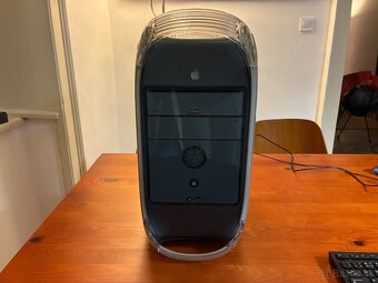  Predám Apple PowerMac G4 400 MHz + 20" Cinema Display - 7