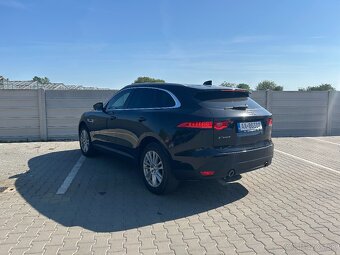 Jaguar F-Pace 2.0 I4 300k Prestige AWD A/T - 7