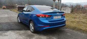 Hyundai Elantra Premium - 7