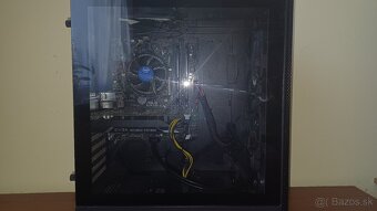 🖥️ Kompletný herný set – PC + 2 monitory + príslušenstvo - 7