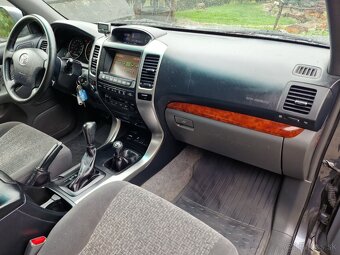 Toyota Landcruiser 3.0 D-4D 4X4 UZÁVIERKA VEĽMI ZACHOVALÉ - 7