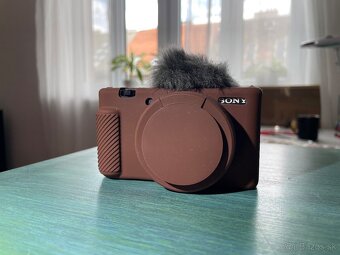 Sony zv-1  + príslušenstvo - 7