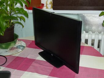 LCD monitor HP Compaq LA2206xc - 7