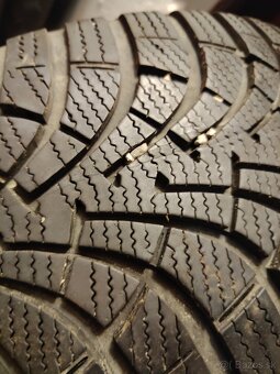 Predám 205/55R16 91H GOODYEAR Zimné - 7