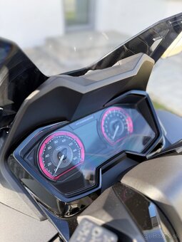 Honda Forza 125 SE - 7