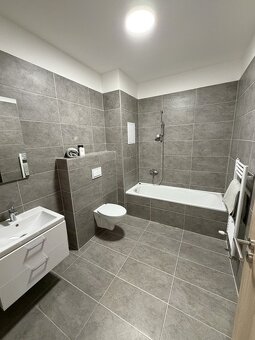 Zariadený 2 izbový byt 59m2 terasa parkovacie miesto Galanta - 7