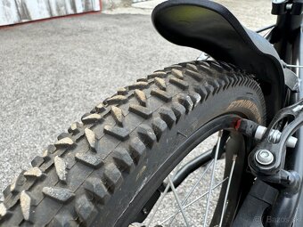 Detský bicykel BTWIN 4-7 rokov + pomocne kolieska + prilba - 7