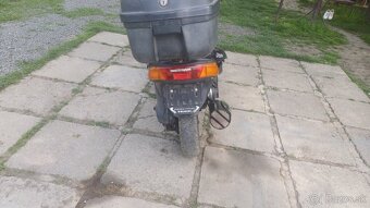 Skúter Suzuki - 7