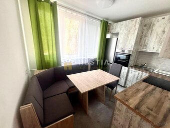 REZERVOVANÉ Krásny 2 izbový byt na 1.poschodí po rekonštrukc - 7