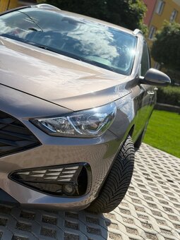 Hyundai i30sw - 1.majitel - 7