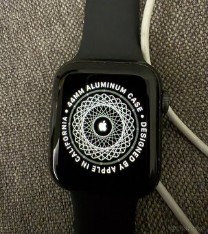 iPhone 12 Pro Graphite 256GB + Apple Watch - 7