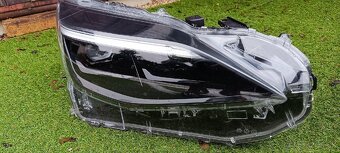 Toyota Yaris Cross.Predne svetlá - 7