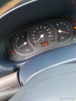 Renault Clio - 7