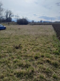 Trenčín Kostolná 2km od Trenčína. - 7