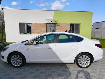 Opel Astra J sedan 1.4 turbo 103kw 2014 - 7