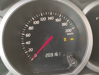 Suzuki grand vitara 1.9ddis - 7