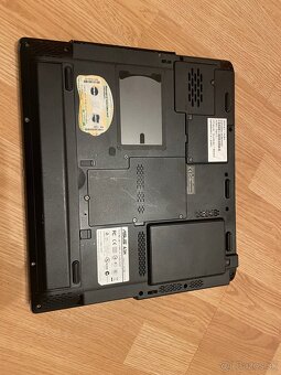 Notebooky - 7